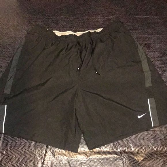 Nike XL Dri-Fit Running Shorts - Picture 1 of 6